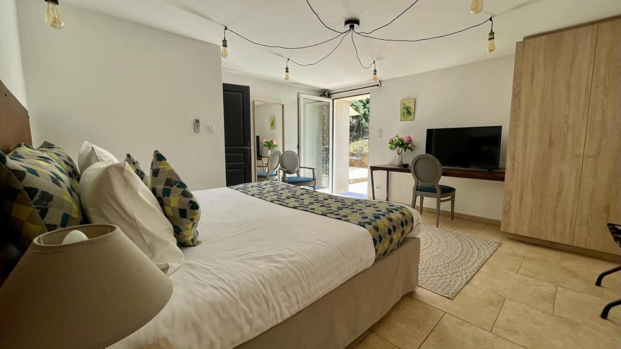 Clos Saint-Michel Resort & Spa Malaucène Buitenkant foto