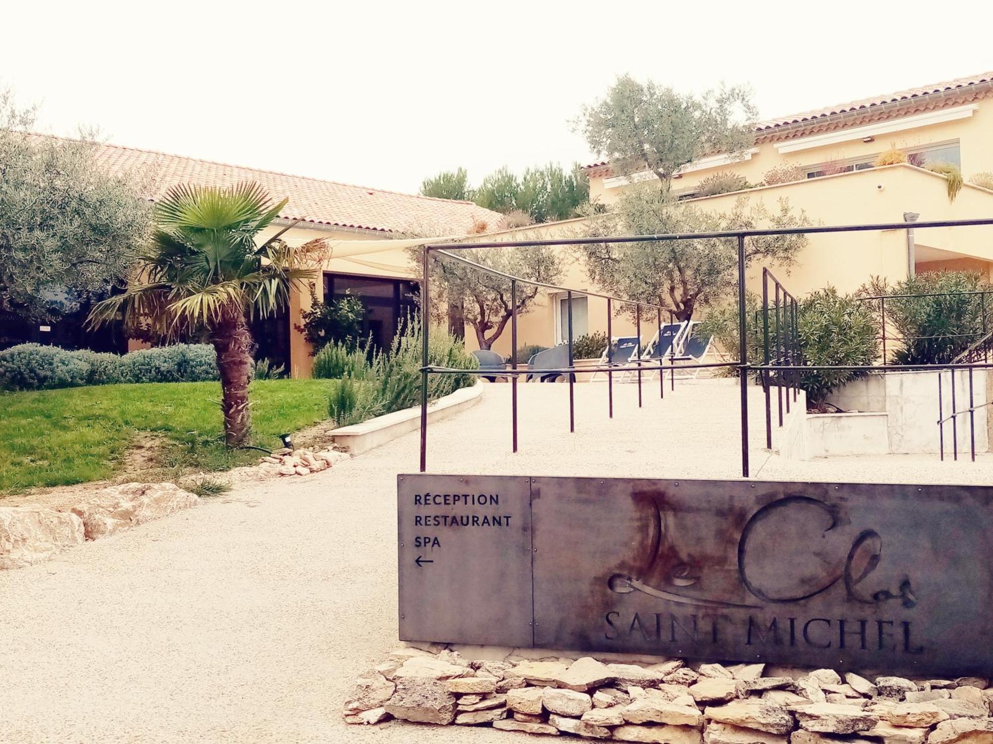 Clos Saint-Michel Resort & Spa Malaucène Buitenkant foto