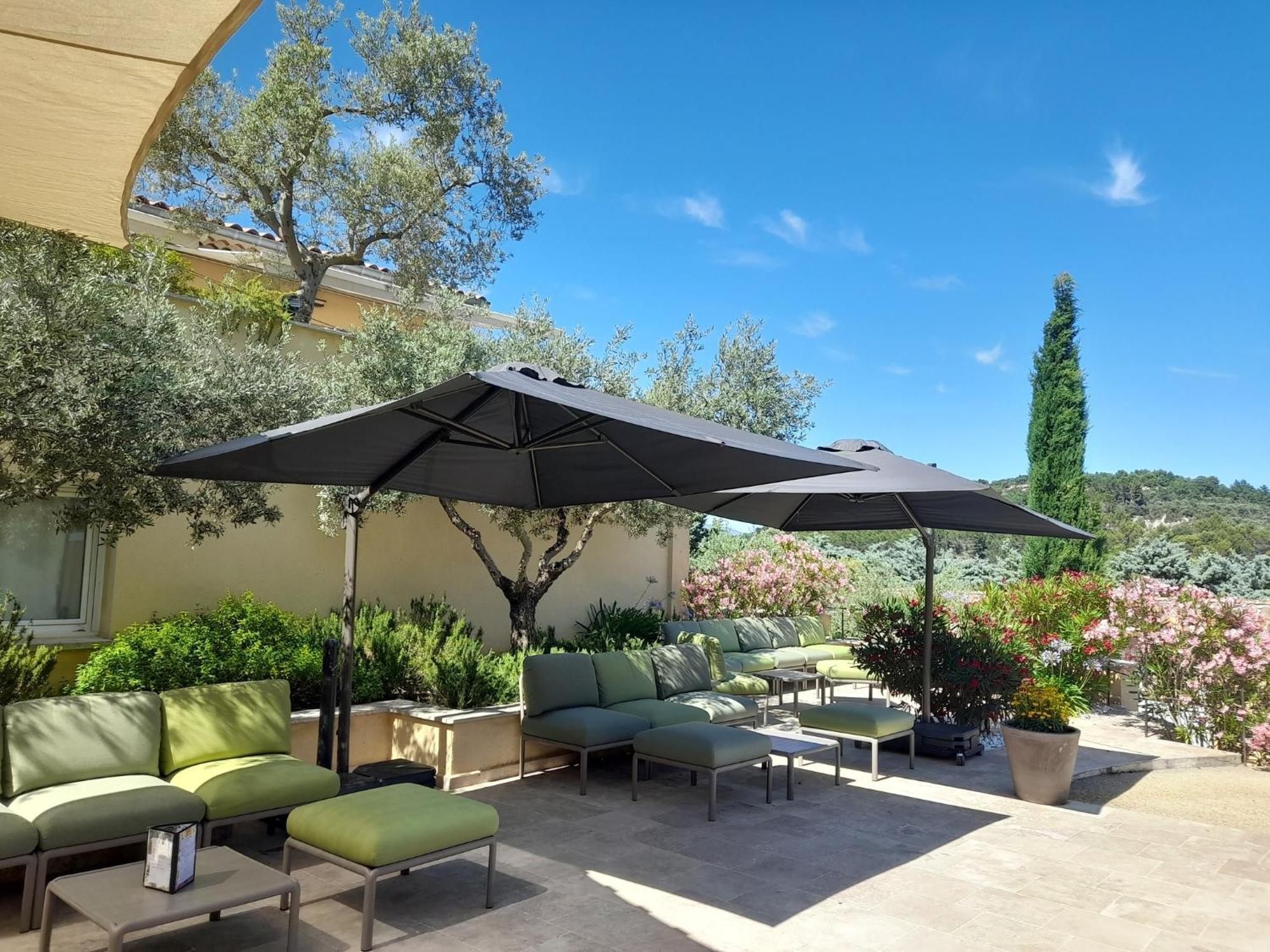 Clos Saint-Michel Resort & Spa Malaucène Buitenkant foto