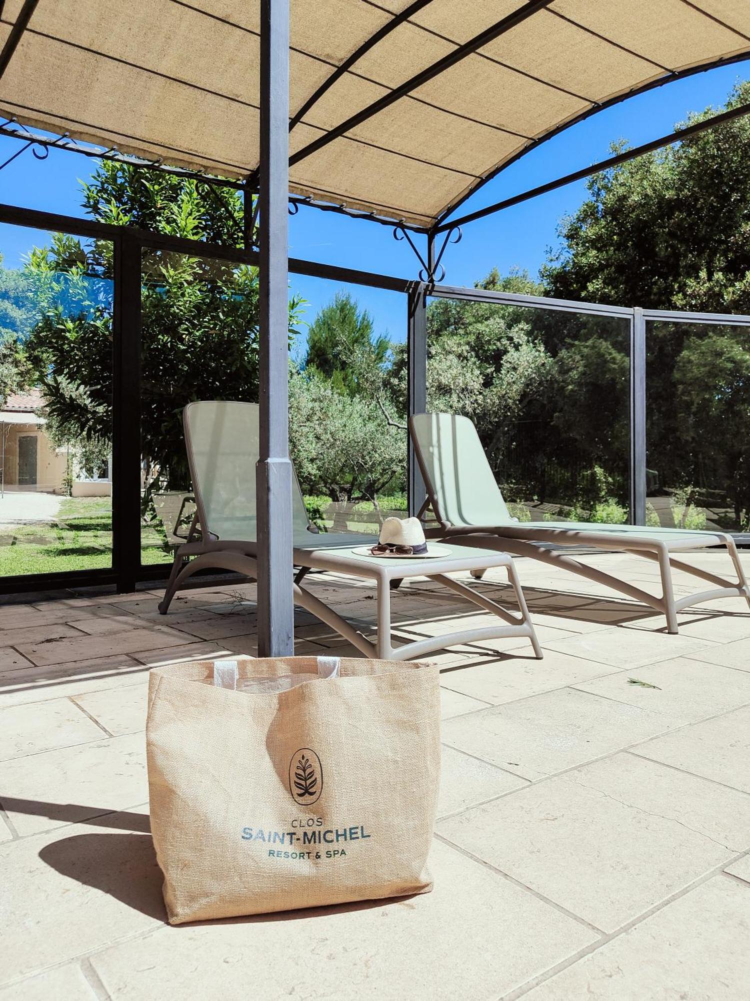 Clos Saint-Michel Resort & Spa Malaucène Buitenkant foto
