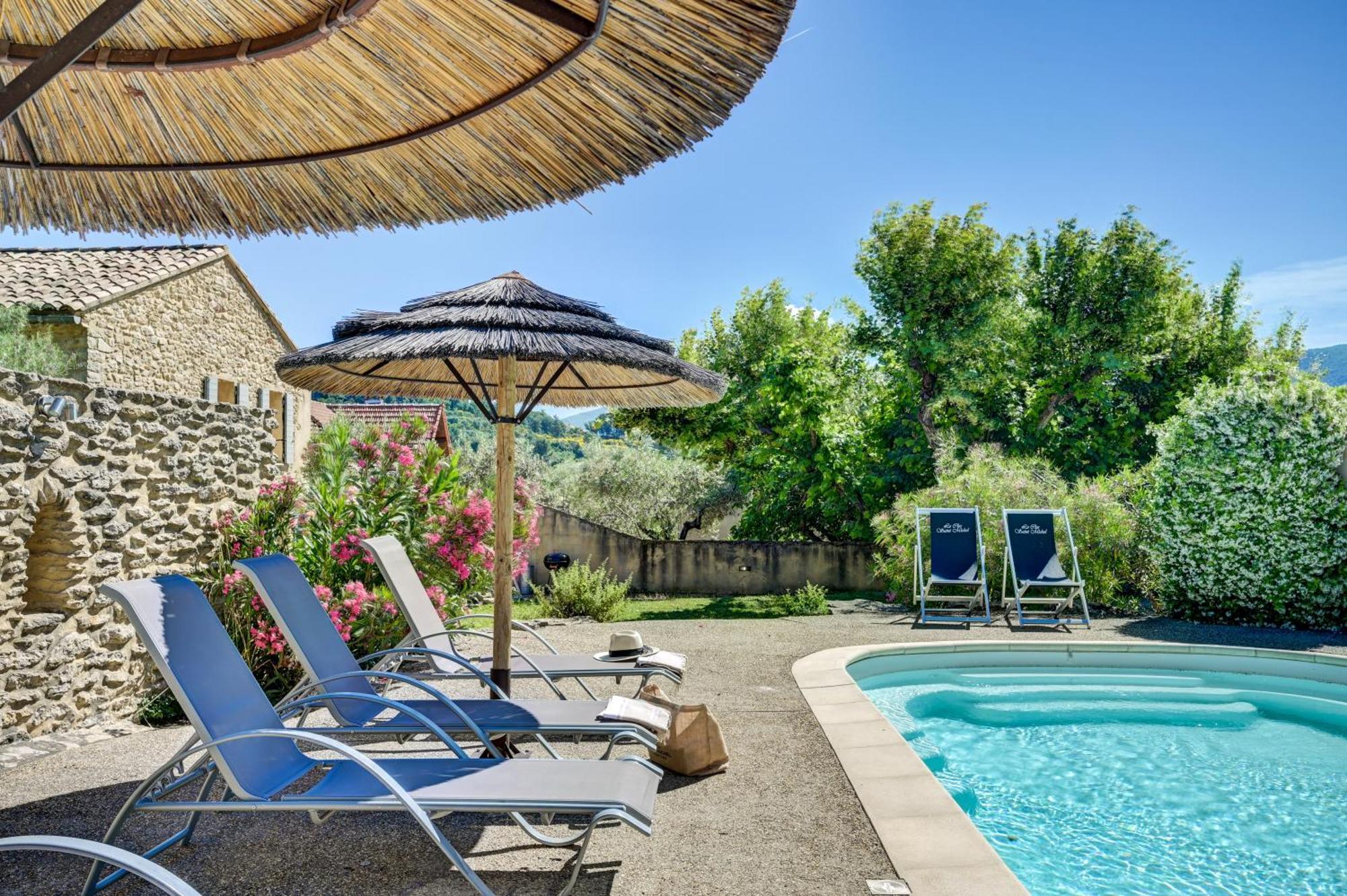 Clos Saint-Michel Resort & Spa Malaucène Buitenkant foto